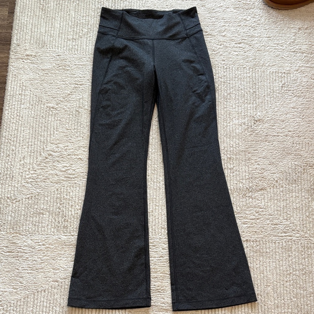 Women’s Lululemon Groove Pant Flare Full on Luxstreme 32in- heathered black- 10
